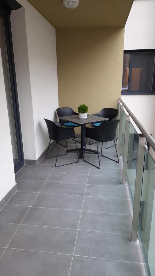 Bpr Space Grey Home With Balcony 부다페스트 외부 사진